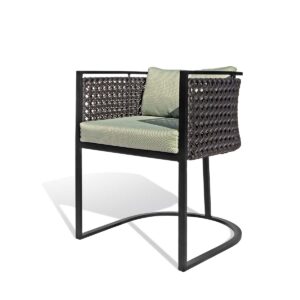 Cadeira Elvira tecida em Fibra Sintética com Estofados